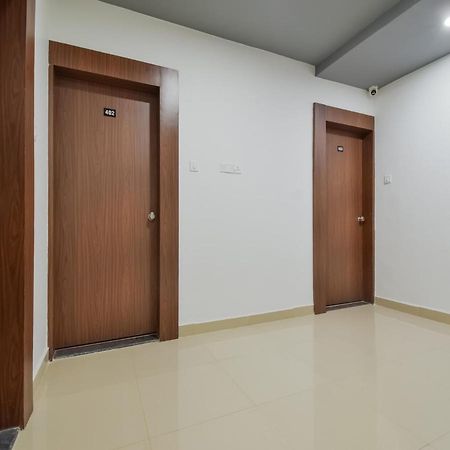 Oyo Townhouse 498 Hotel Western Nágpur Exteriér fotografie